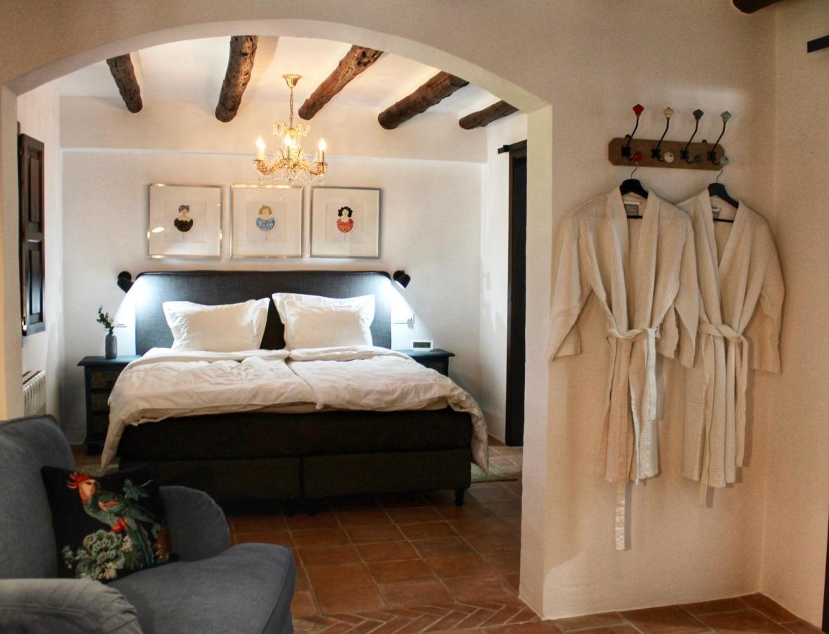 Cortijo La Fe Guest House Montefrio Luaran gambar