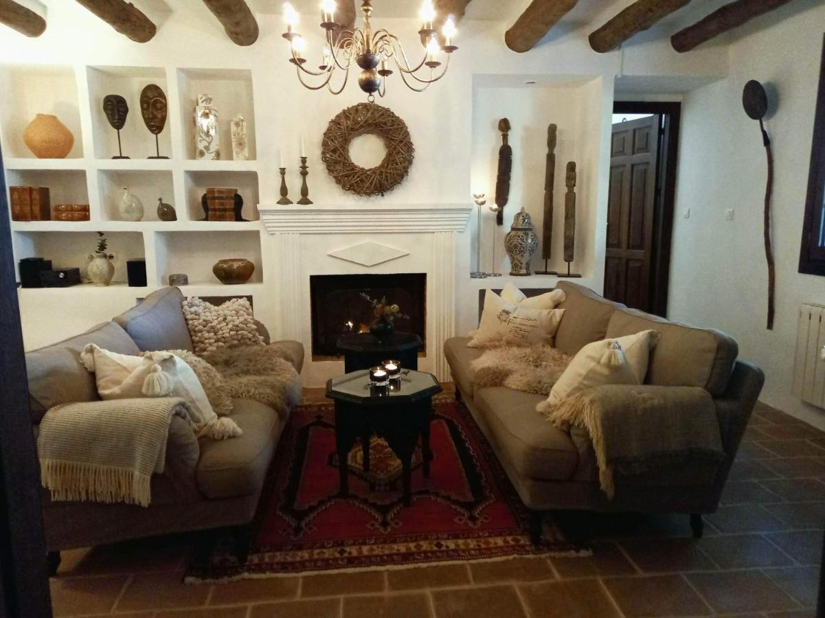 Cortijo La Fe Guest House Montefrio Luaran gambar