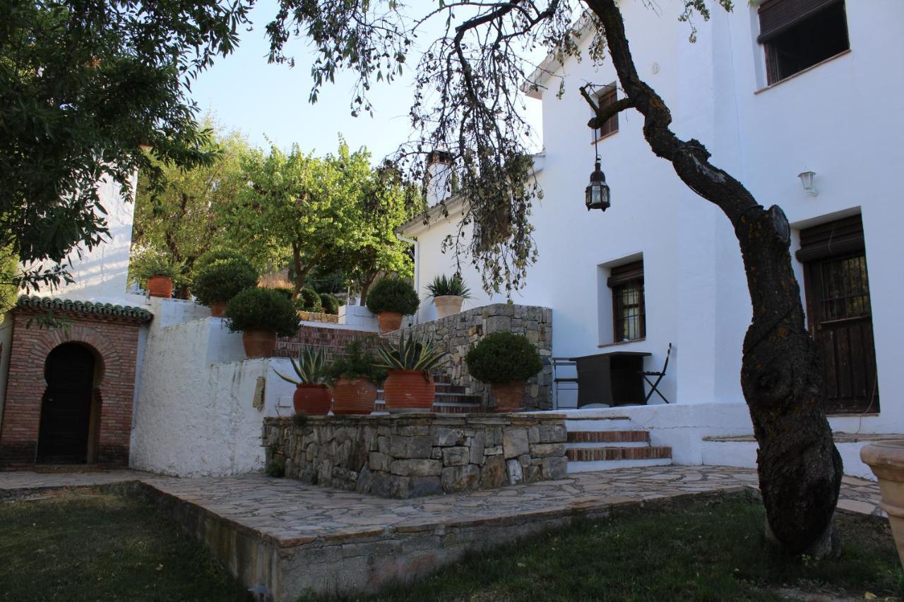 Cortijo La Fe Guest House Montefrio Luaran gambar